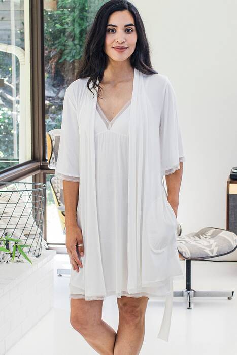 Cómo blanquear un kimono blanco en casa?