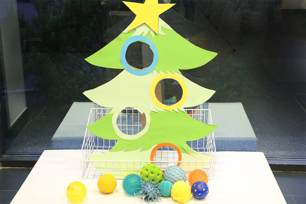 Cajas para juguetes en forma de árbol de Navidad
