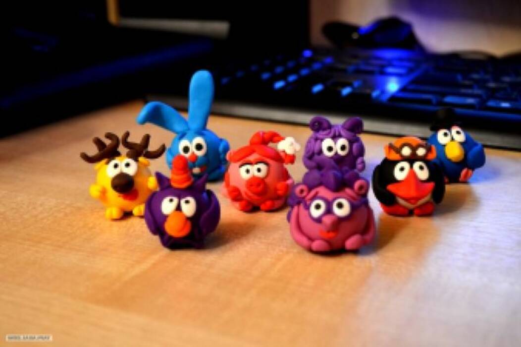 Cómo moldear a Nyusha a partir de plastilina?