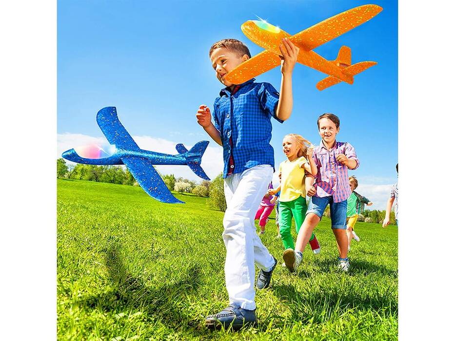 Hacer aviones con espuma de poliestireno