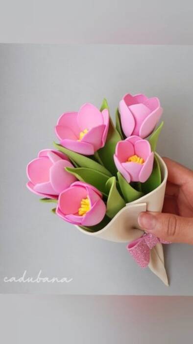 Hacer tulipanes originales con foamina