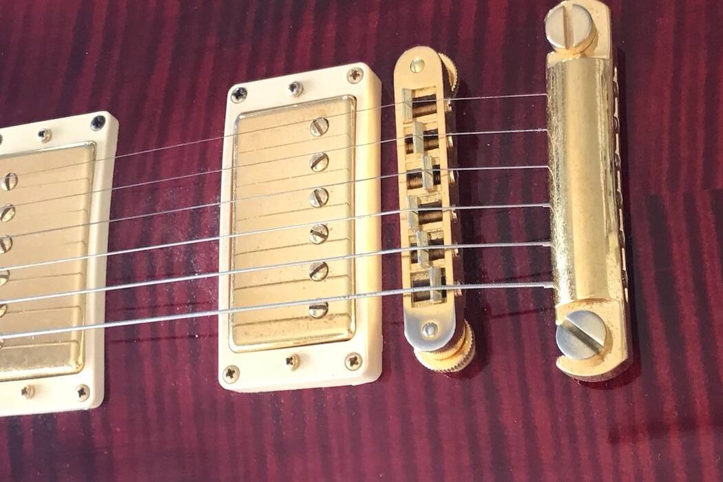 Qué son los bordones de la guitarra y cómo ajustarlos?