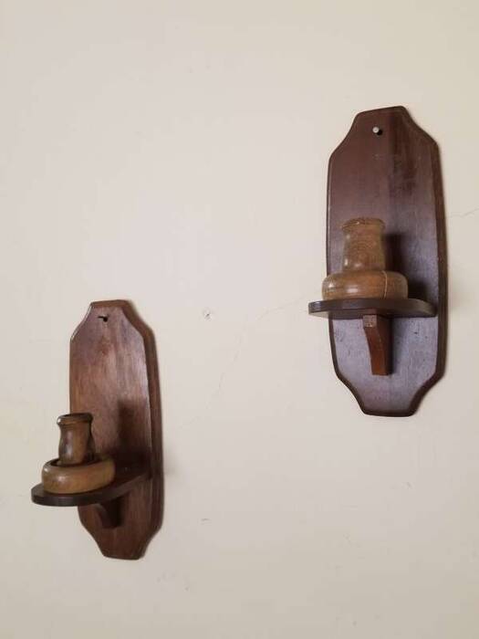 Características de candelabros de madera