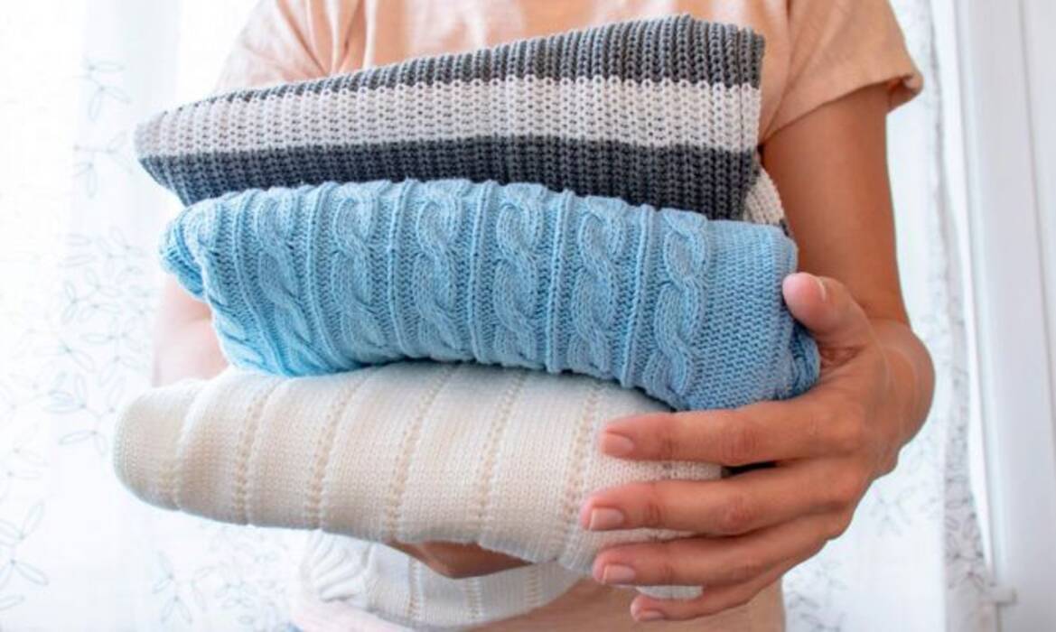 Cómo quitar las pelusas de los pantalones?