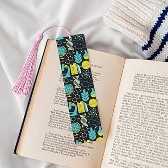 ¿Qué marcapáginas para libros es mejor elegir para un niño de primer grado??