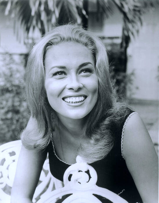 Faye Dunaway